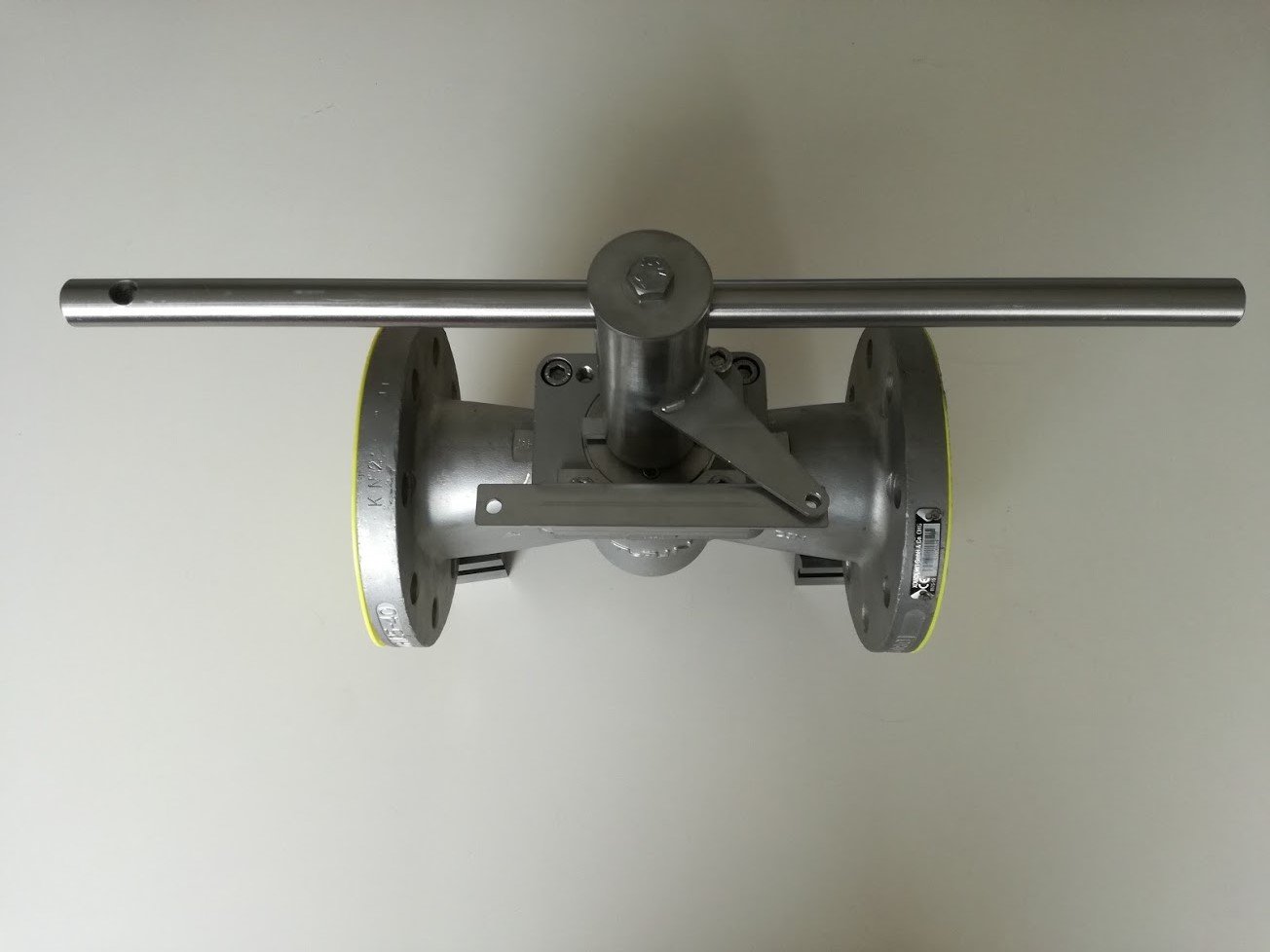 Locking devices Valve Modifications Technisch bureau Van Haaren