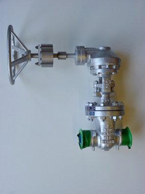 Special extended lever for DN50 neway gate valve.