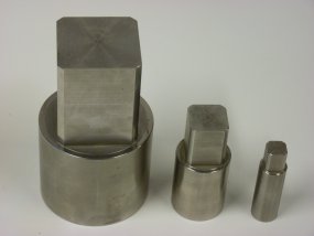 Couplings and brackets for Valves